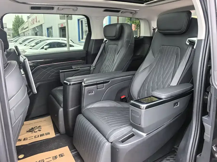 Maxus G90 2023 2.0T Interstellar Seven-seat Edition 2023 — миниатюра 5