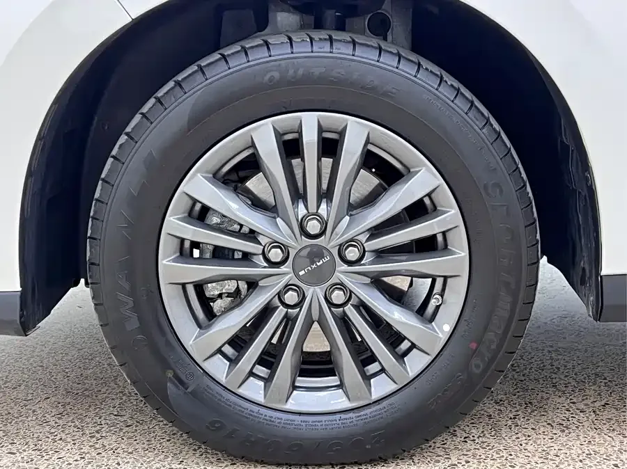 Maxus G50 Plug-in Hybrid 2025 Navigator Edition 2025 — миниатюра 3