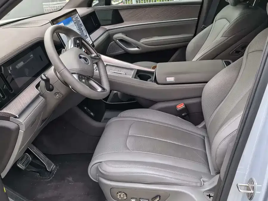 BYD N9 Denza N9 2025 flagship model 2025 — миниатюра 3