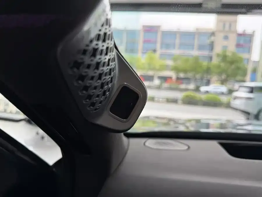 BYD N9 Denza N9 2025 flagship model 2025 — миниатюра 4