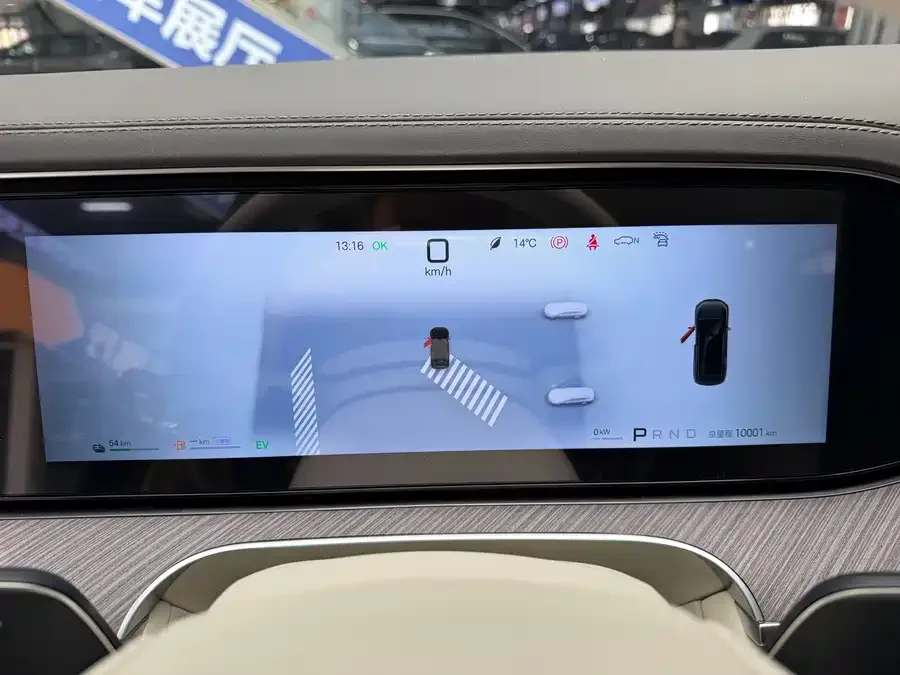 BYD N9 Denza N9 2025 Premium Edition 2025 — миниатюра 3