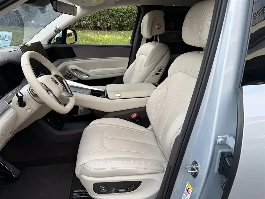 BYD N9 Denza N9 2025 flagship model 2025 — миниатюра 5