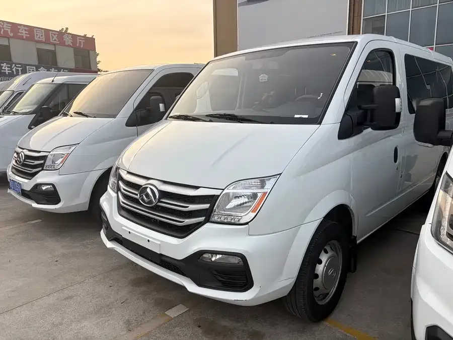 Maxus Xintu V80 2024 Xintu V80 Aoyuntong 6MT Short Wheelbase Ultra-Low Roof 127Ps 5/6 Seats 2024 — фото 1, купить с доставкой в Москву