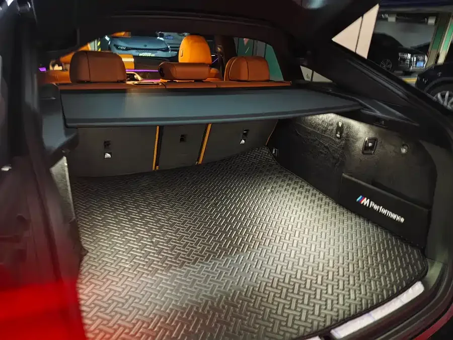 BMW 6 Series GT 2022 630i M Sport Package 2024 — миниатюра 3