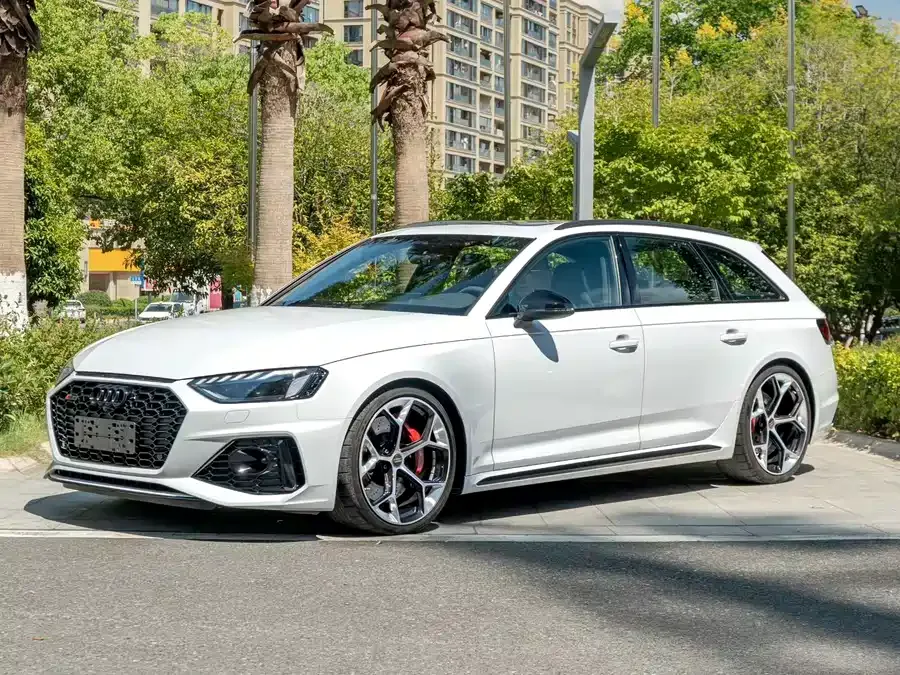 Audi RS 4 2024