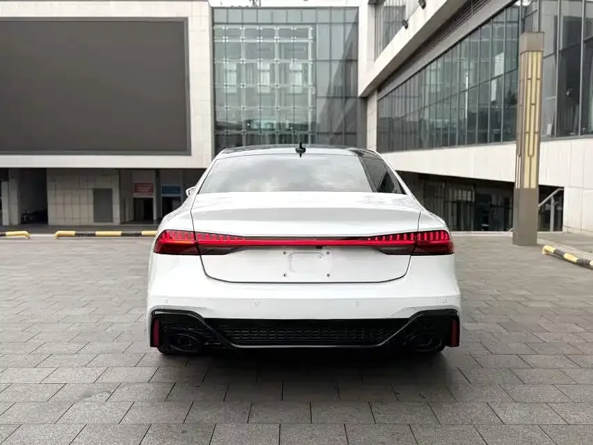 Audi A7L 2022 45 TFSI S-line Dream Youth Edition 2023 — миниатюра 3
