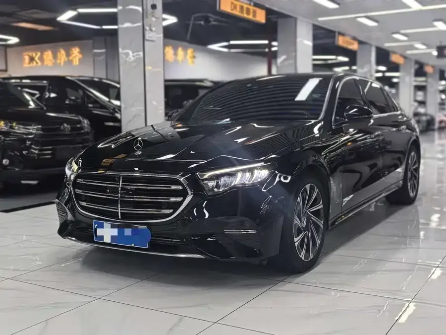 Mercedes-Benz E-Class 2024
