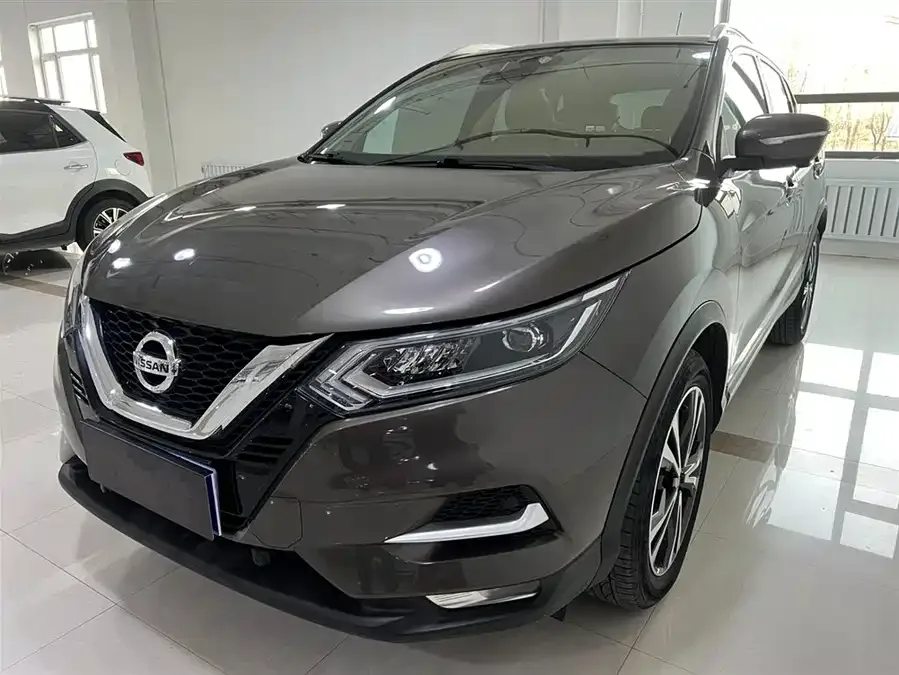 Nissan Qashqai Qashqai 2022 2.0L CVT XV Prem Luxury Edition 2022 — фото 1, купить с доставкой в Москву