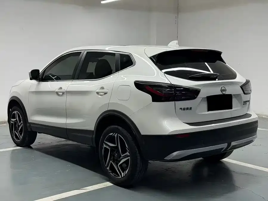 Nissan Qashqai Qashqai 2025 Honor 2.0L CVT XV+ Leading Edition 2025 — миниатюра 2