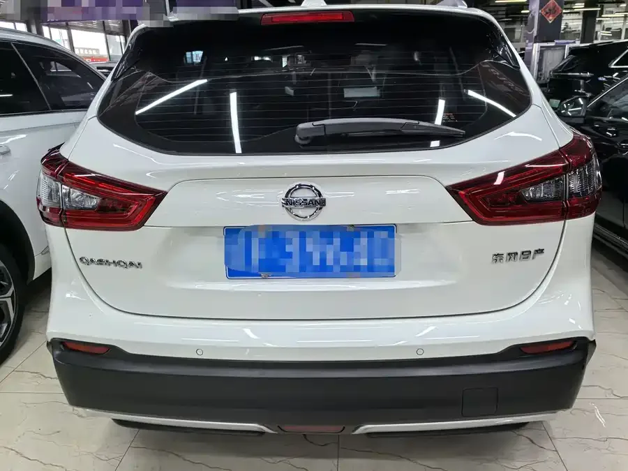 Nissan Qashqai Qashqai 2021 2.0L CVT Luxury Edition 2022 — миниатюра 2