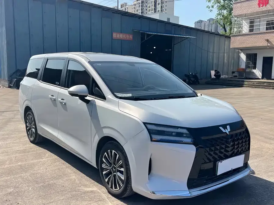 Wuling Starlight 730 New Energy Starlight 730 New Energy 2025 Plug-in Hybrid 125km Luxury Model 2025 — миниатюра 3