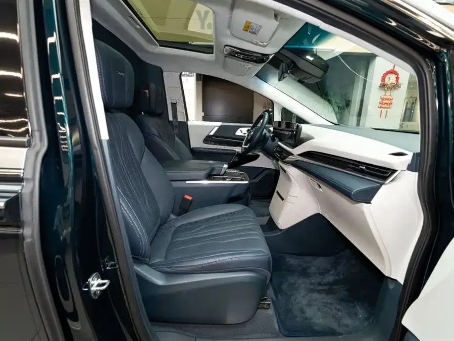 Buick Century Century 2023 2.0T Four-seat Private Edition 2023 — миниатюра 3