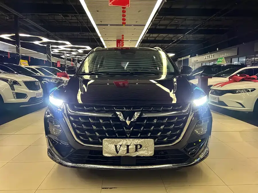 Wuling Capgemini Wuling Kaijie 2023 2.0L DHT Luxury Edition 2022 — фото 1, купить с доставкой в Москву