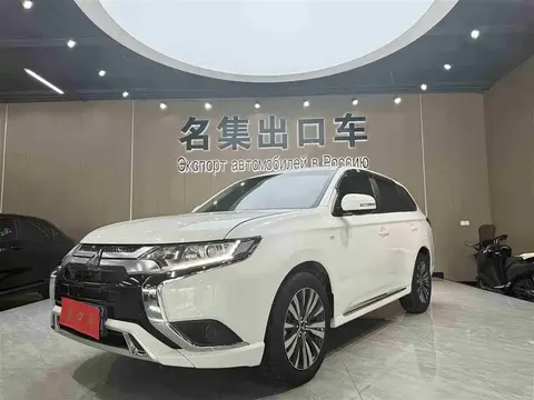 Mitsubishi Outlander 2022 buy in Moscow