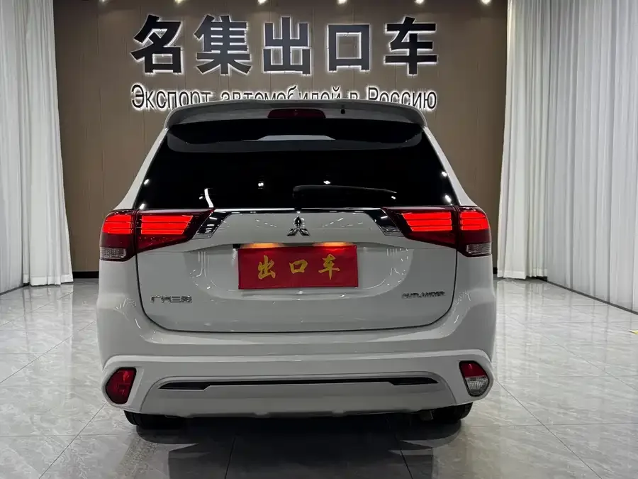 Mitsubishi Outlander Outlander 2021 2.0L 2WD 5-seater 2022 — миниатюра 2