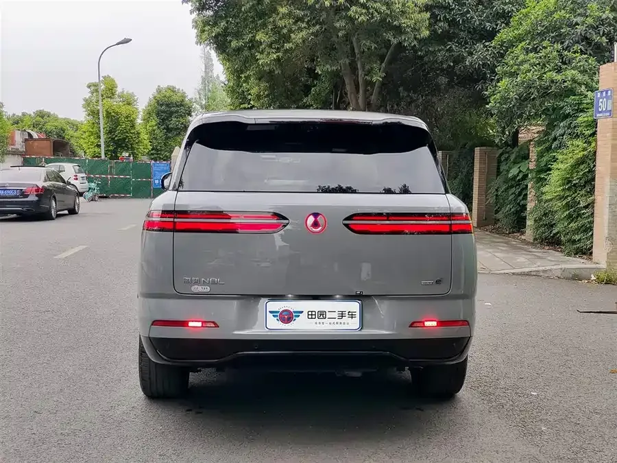 BYD N8L Denza N8L 2025 Flagship Model 2025 — миниатюра 2