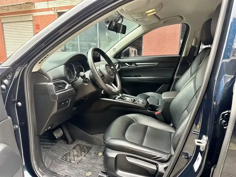 Mazda CX5 2022 2.0L automatic two-wheel drive comfort model 2023 — миниатюра 2