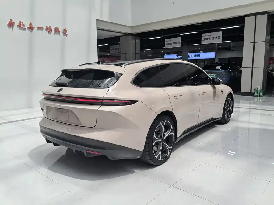 NIO ET5T NIO ET5T 2023 100kWh Touring 2023 — миниатюра 2