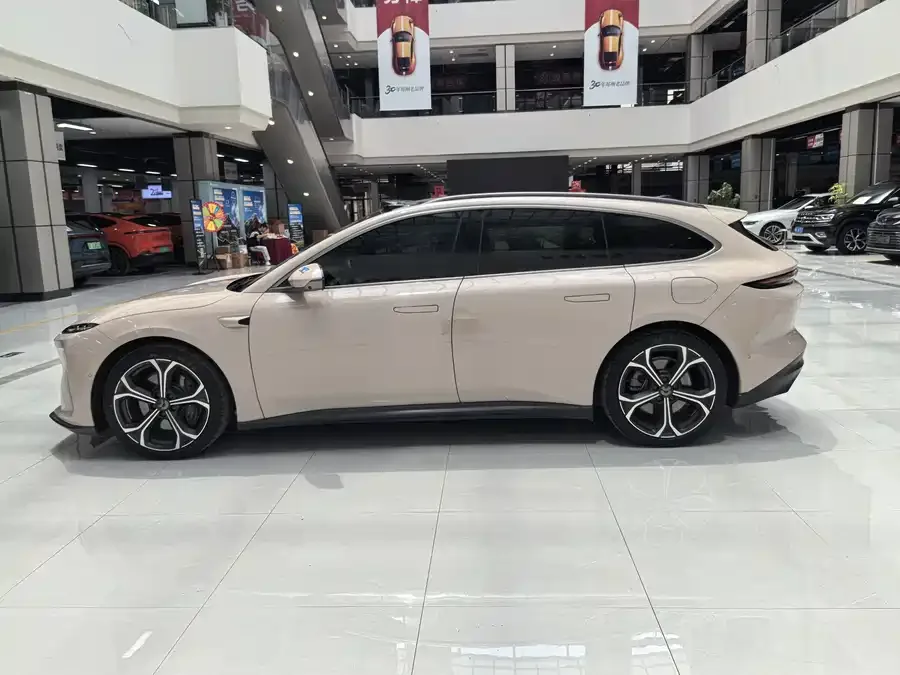 NIO ET5T NIO ET5T 2023 100kWh Touring 2023 — миниатюра 5