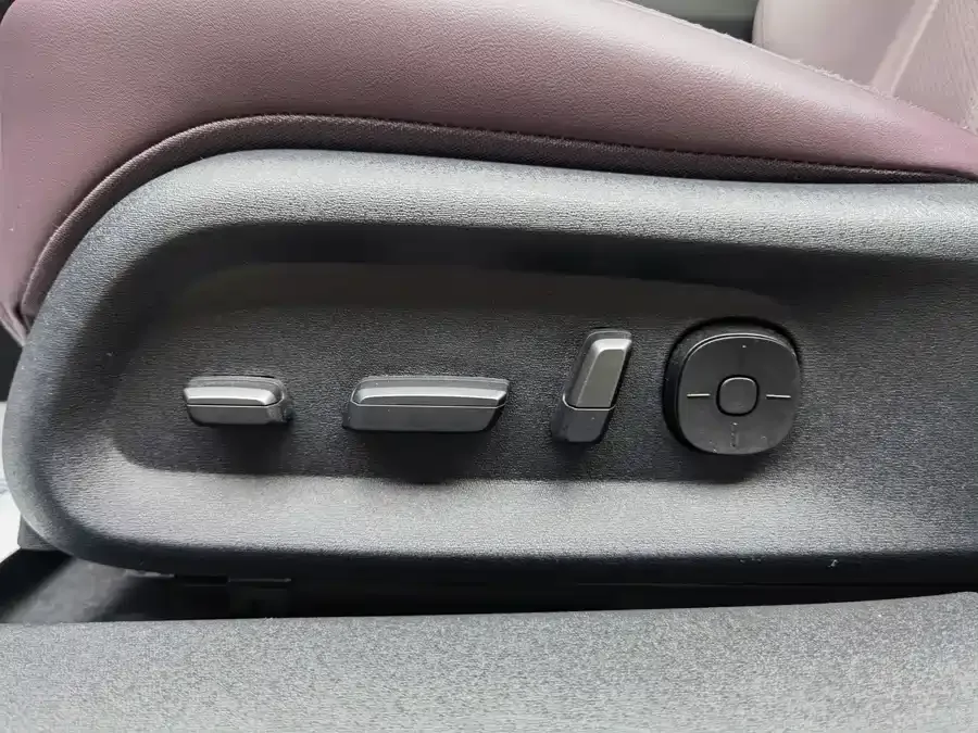NIO ET5T NIO ET5T 2024 75kWh Touring 2024 — миниатюра 4