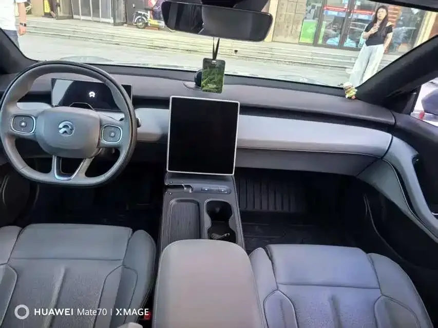 NIO ET5T NIO ET5T 2024 75kWh Touring 2024 — миниатюра 3