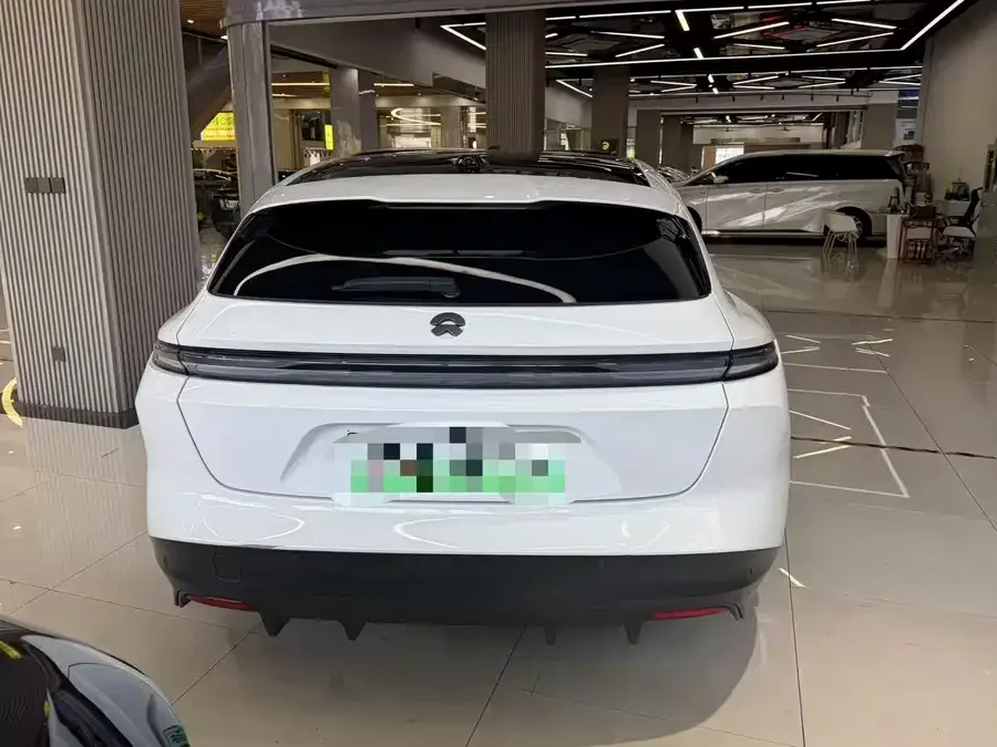 NIO ET5T NIO ET5T 2023 75kWh Touring 2023 — миниатюра 3
