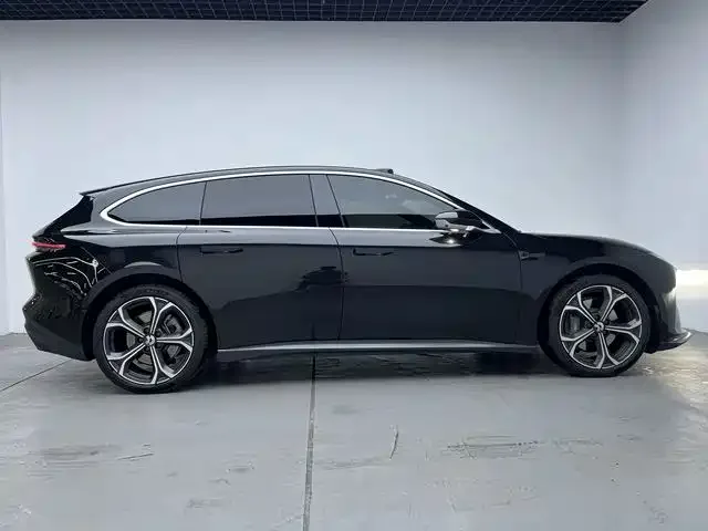 NIO ET5T NIO ET5T 2024 75kWh Touring 2024 — миниатюра 2