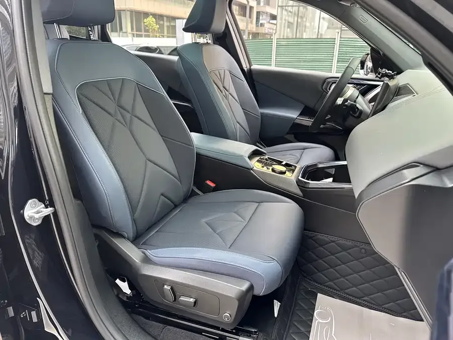BMW X3 2025 xDrive30L Leading M Sports Package 2025 — миниатюра 3