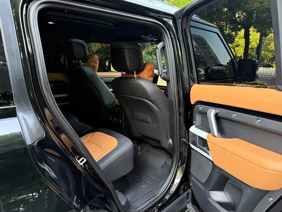 Land Rover guard Land Rover Defender 2024 110 3.0T P400 X-DYNAMIC HSE 2024 — миниатюра 3