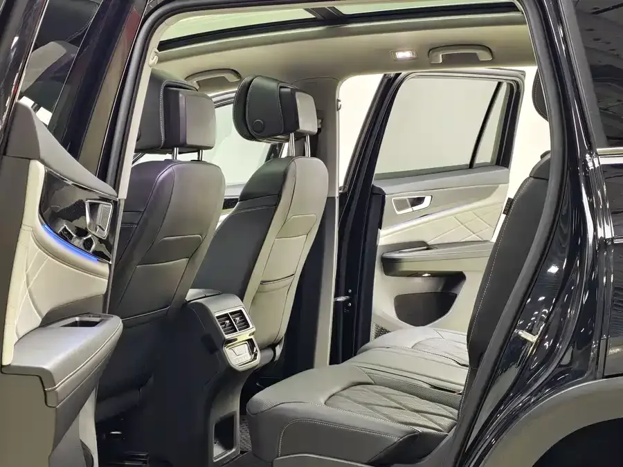 Volkswagen Teramont 2024 Touron 380TSI 4WD Luxury Edition 2024 — миниатюра 3