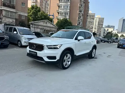Volvo XC40 2022 buy in Moscow