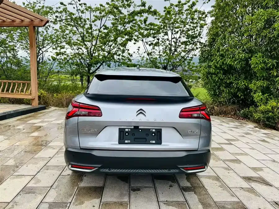 Citroen Versailles C5 X Versailles C5 2022 — миниатюра 2