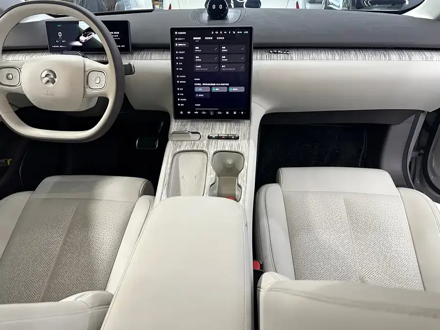 NIO ET7 NIO ET7 2024 100kWh Executive Edition 2024 — миниатюра 3