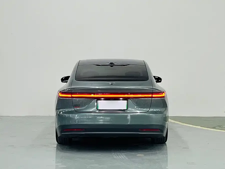 NIO ET7 NIO ET7 2022 100kWh First Edition 2022 — миниатюра 2