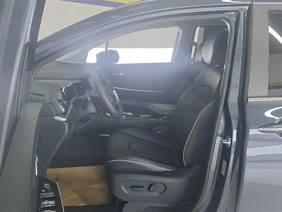 Hyundai Custo Kustu 2024 270TGDi LUX Premium Edition 2025 — миниатюра 3