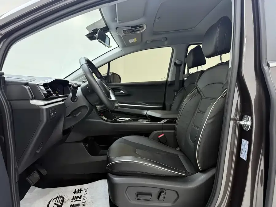 Hyundai Custo Kustu 2021 270TGDi Premium Edition LUX 2024 — миниатюра 4
