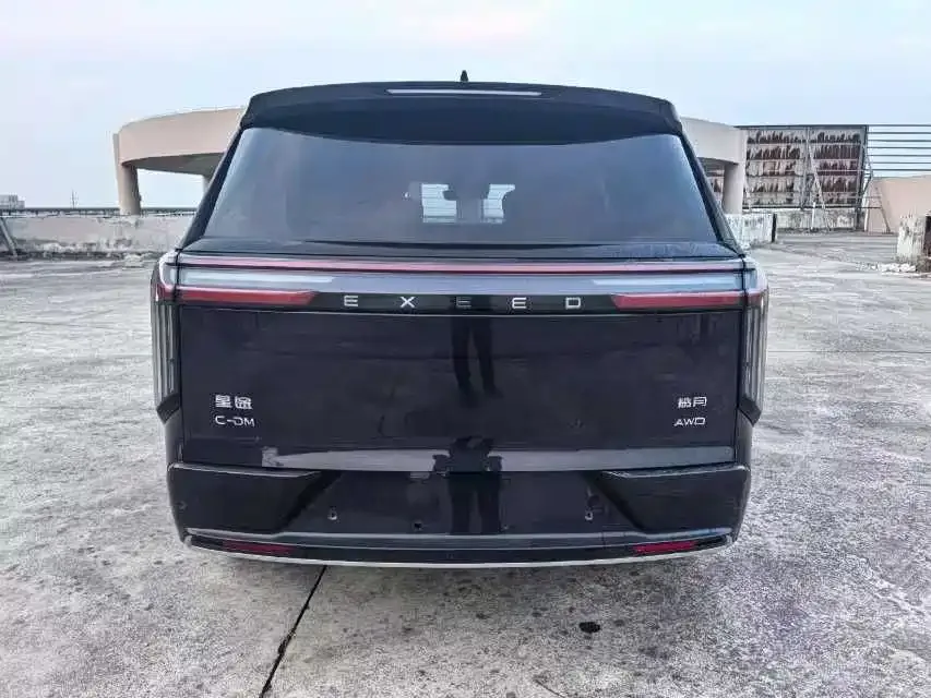 Exeed Moon C-DM Xingtu Lanyue C-DM 2025 Model 180 Ultra Long Range Ultra 4WD 6 Seats 2025 — миниатюра 4