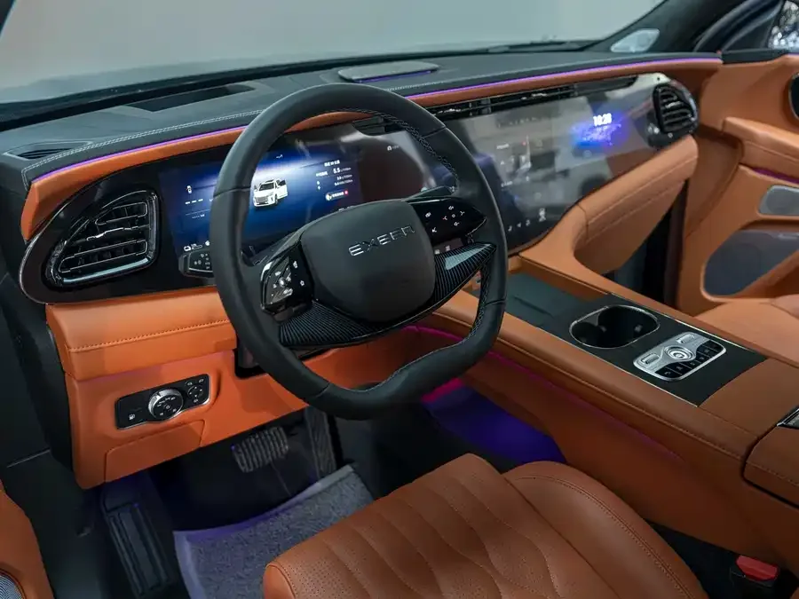 Exeed Moon C-DM Xingtu Lanyue C-DM 2025 Model 180 Ultra Long Range Ultra 4WD 6 Seats 2025 — миниатюра 3