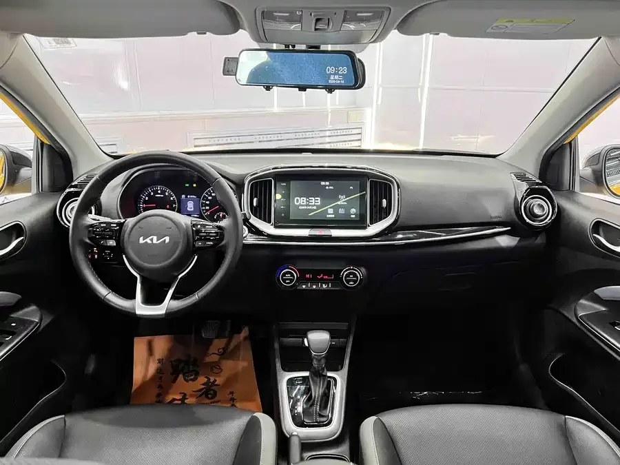 Kia KX1 2021 Yipao 1.4L CVT Sunroof Model 2022 — миниатюра 3