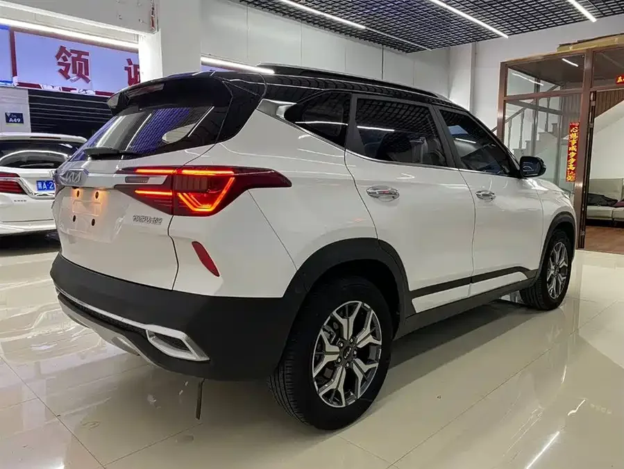 Kia KX3 Aopao (Seltos) KX3 2020 1.5L CVT Trend Edition 2022 — миниатюра 3