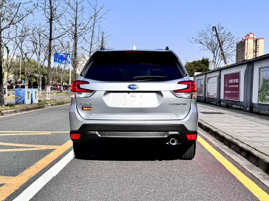 Subaru Forester Forester 2021 2.0i Luxury Edition EyeSight 2022 — миниатюра 2