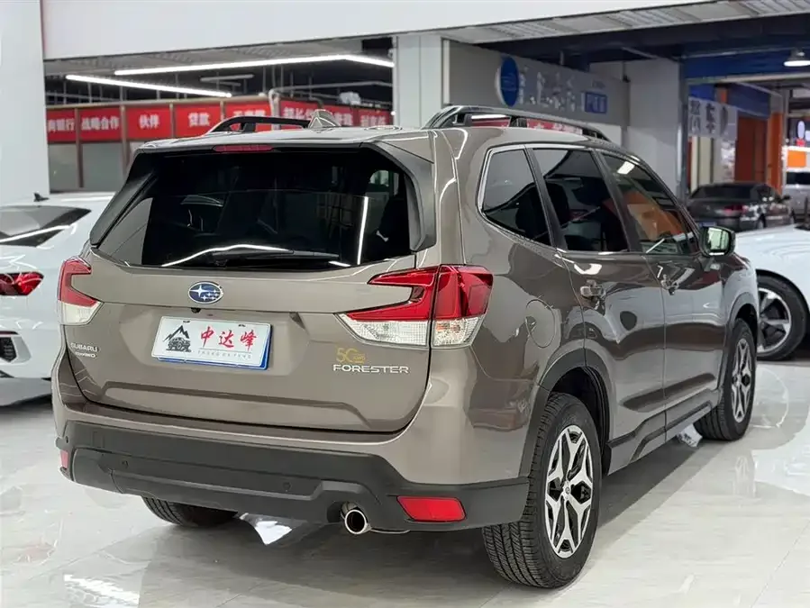 Subaru Forester 2022 Forester 2.0i AWD Luxury Edition 2022 — миниатюра 2