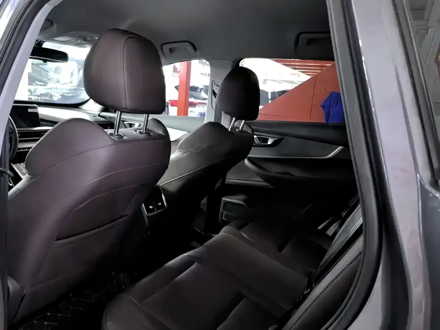 Chery Tiggo 7 Tiggo 7 2025 Excellence Edition 1.5T CVT Luxury Edition 2026 — миниатюра 5