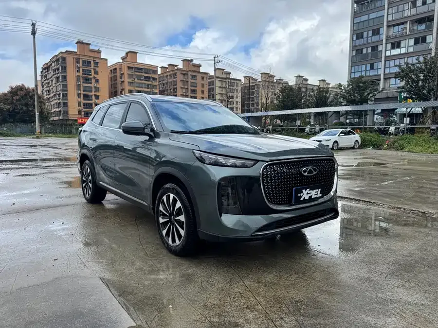 Chery Tiggo 8 PLUS Tiggo 8 PLUS 2024 Champion Edition 290TGDI DCT Pride Edition 5-seater 2025 — миниатюра 3