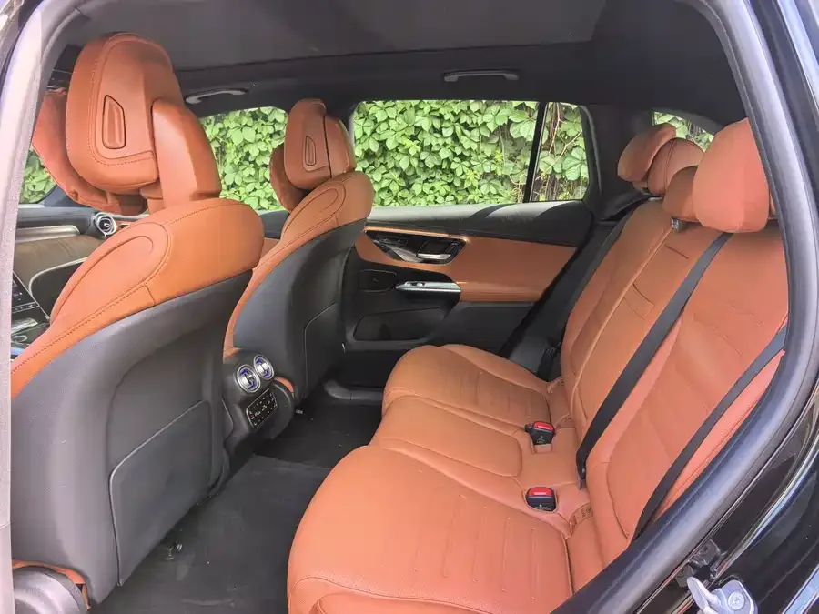 Mercedes-Benz GLC New Energy Mercedes-Benz GLC New Energy 2025 350 e L 4MATIC Collector's Edition 2025 — миниатюра 4