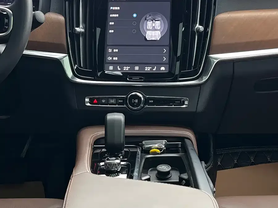 Volvo S90 2024 B5 Luxury Edition 2024 — миниатюра 4