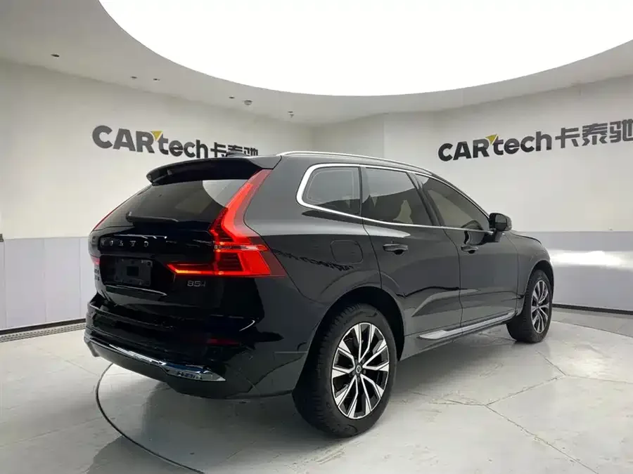 Volvo XC60 2025 B5 4WD Zhiyuan Luxury Edition 2025 — миниатюра 2
