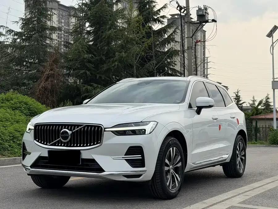 Volvo XC60 2022