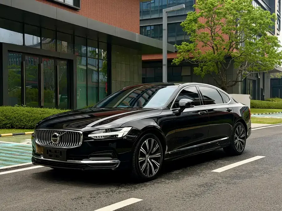 Volvo S90 2022