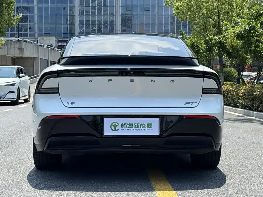 XPeng P7+ Xiaopeng P7+ 2024 long-range Max 2024 — миниатюра 2